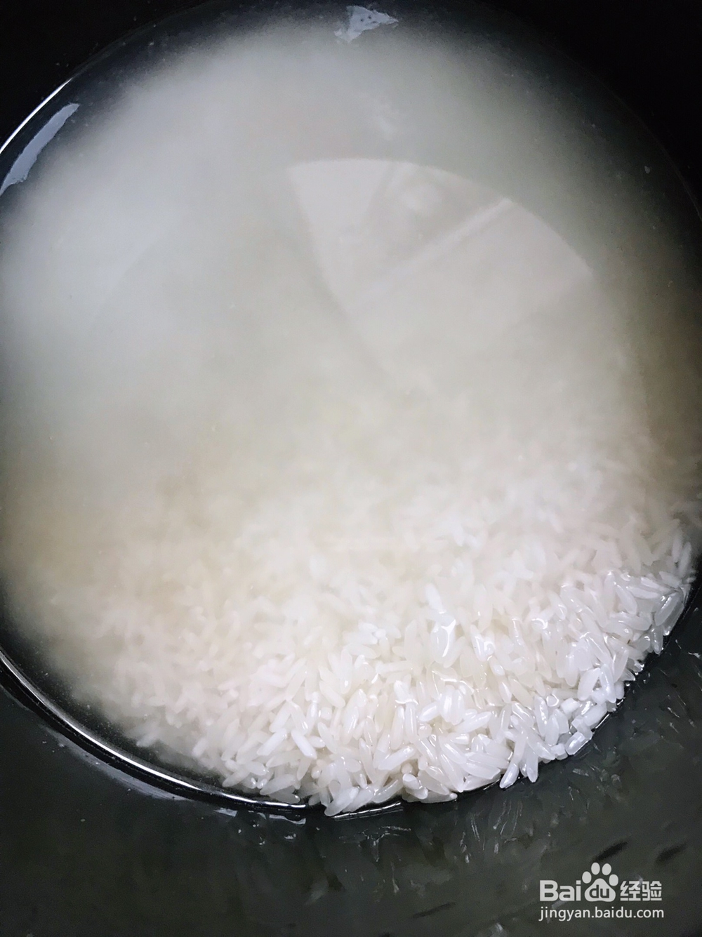 诱惑味蕾的番茄土豆腊肠焖饭