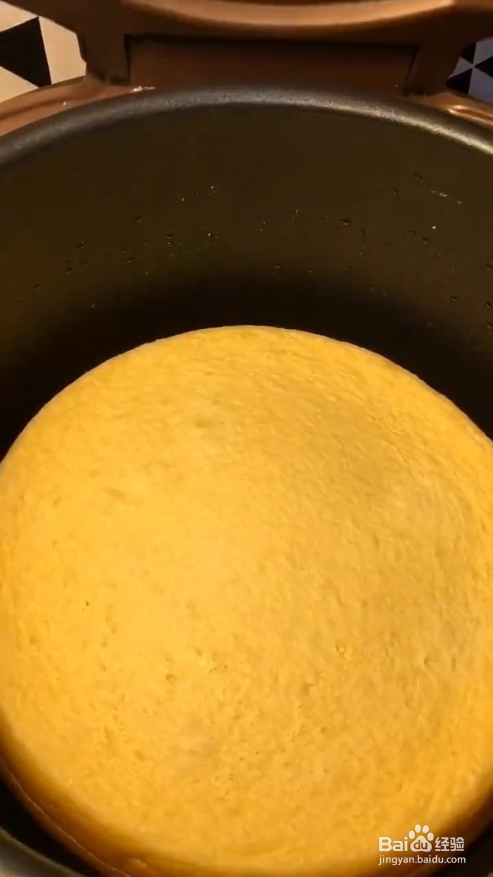 如何制作简单美味的电饭煲蒸蛋糕