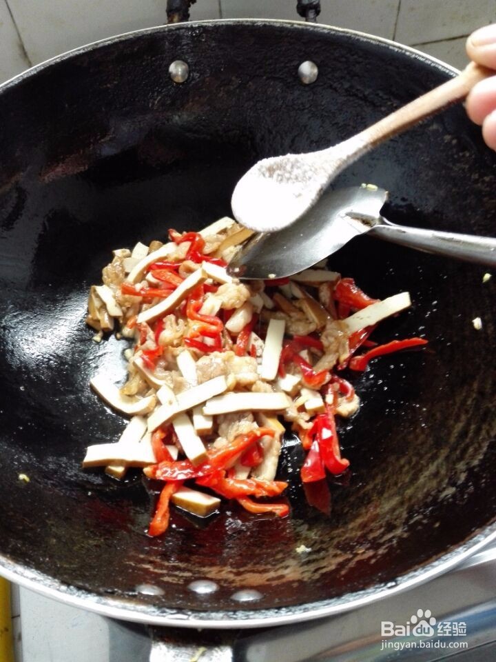 怎样制作香干炒肉好吃?