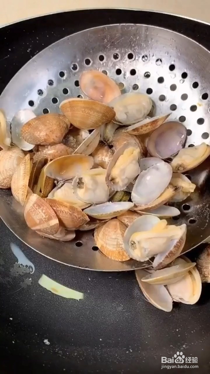 如何制作美味的花甲粉