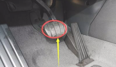 宝马x1怎么启动开车