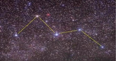 如何通过北斗七星和北极星找到仙后座