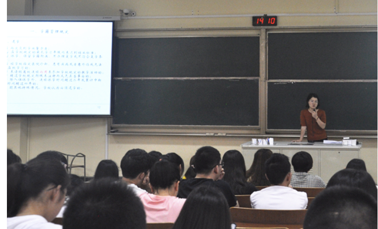 旅游学院专科毕业报国家开放大学的工商管理本科专业需不需要补修课