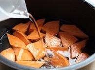 糙米红薯粥做法《组图》