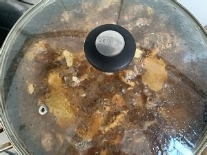 用柱候酱煮的超级好吃的广式子姜焖鸭