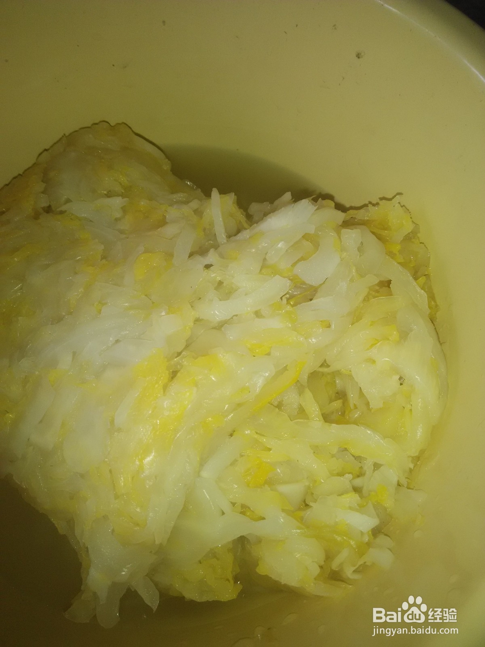 酸菜芯炖猪五花肉冻豆腐