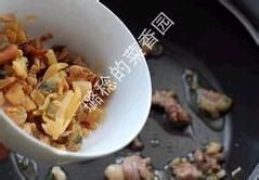 营养又补钙的海味下饭菜——【八珍芥菜烧豆腐】
