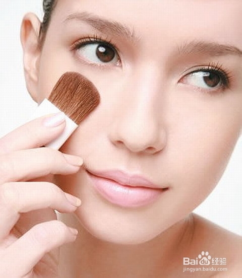 【美容化妆】7步正确补妆令你妆容更持久