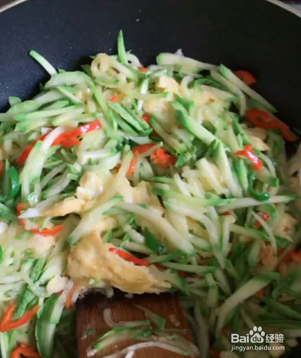 西葫芦炒鸡蛋做法