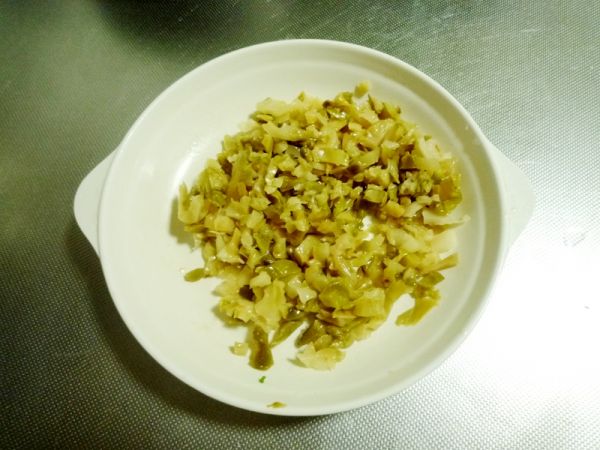 榨菜胡萝卜蒸饺