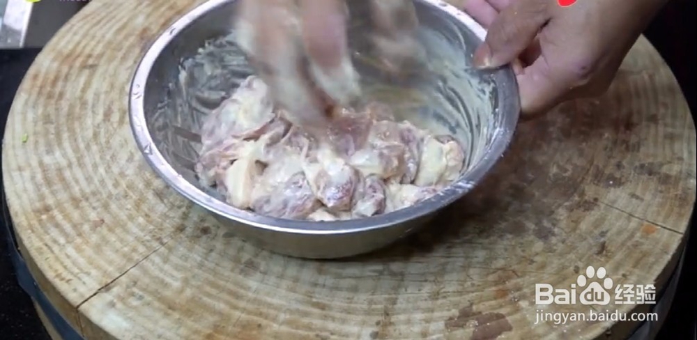 河南名菜“酸汤酥肉”的正确做法