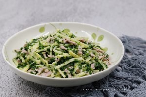 荠菜冬笋炒肉丝的做法