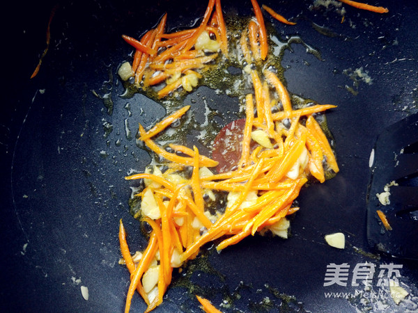 蒜薹炒鸡蛋的做法