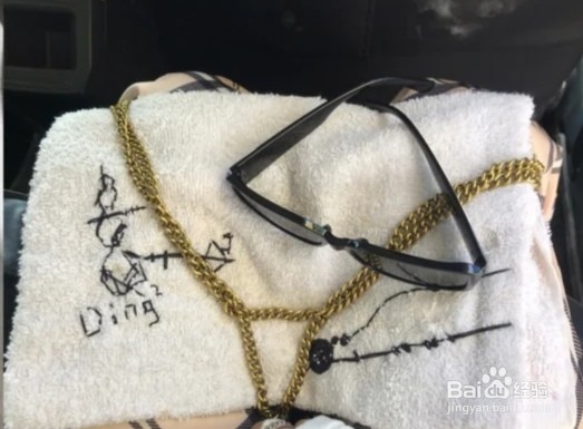 用毛巾怎么制作包包