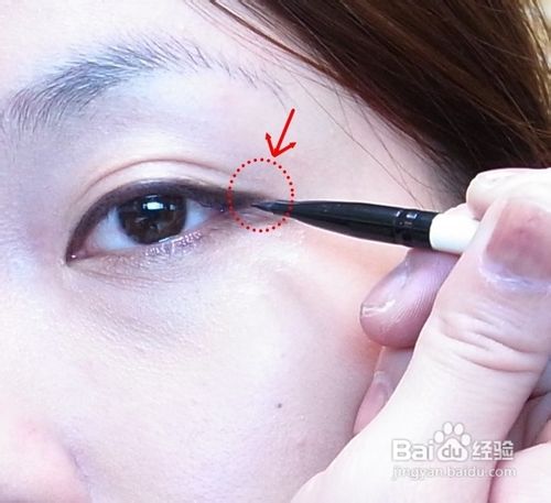 画妆的基本步骤有哪些、彩妆的技巧