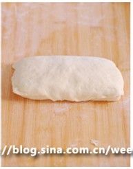外酥内软的发面饼。『主食肉饼』