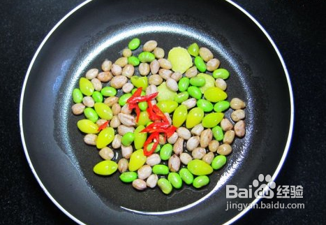 润肺的白果炒鸡丁
