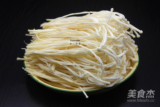 金针菇炒意面