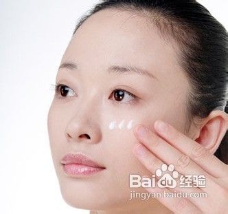 怎样给皮肤补水办公OL有妙招