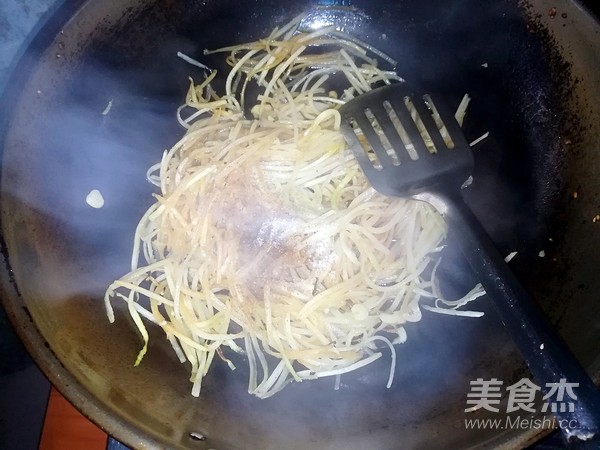 红椒萝卜丝的做法