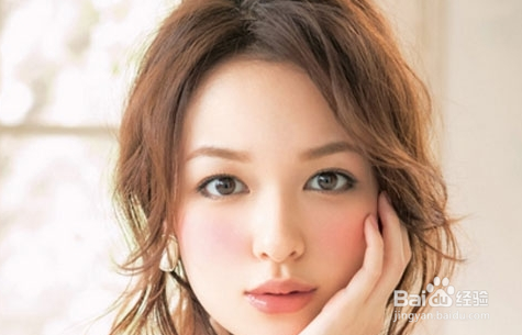 美丽妙方：6个调理方淡化黑眼圈