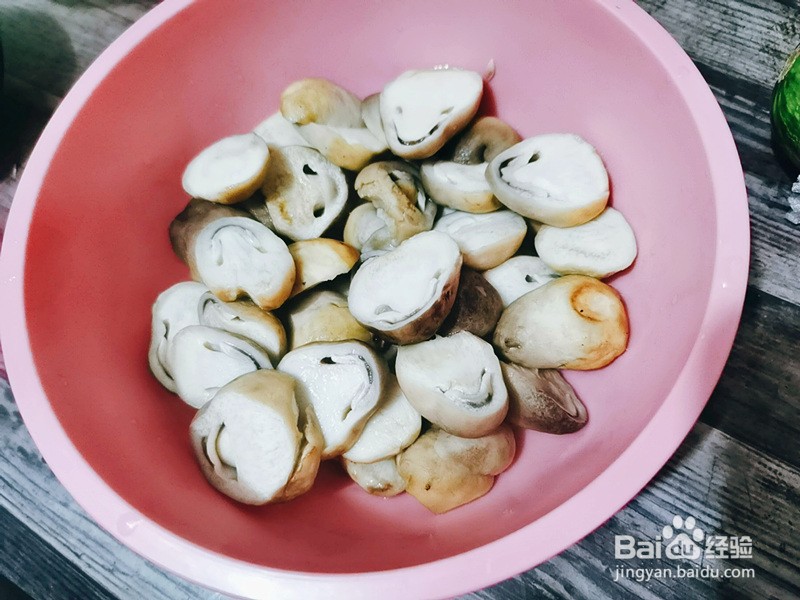 如何做草菇好吃