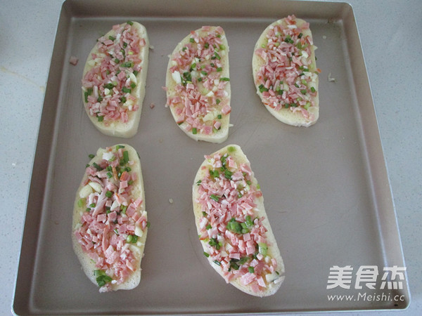 蒜香培根馒头片