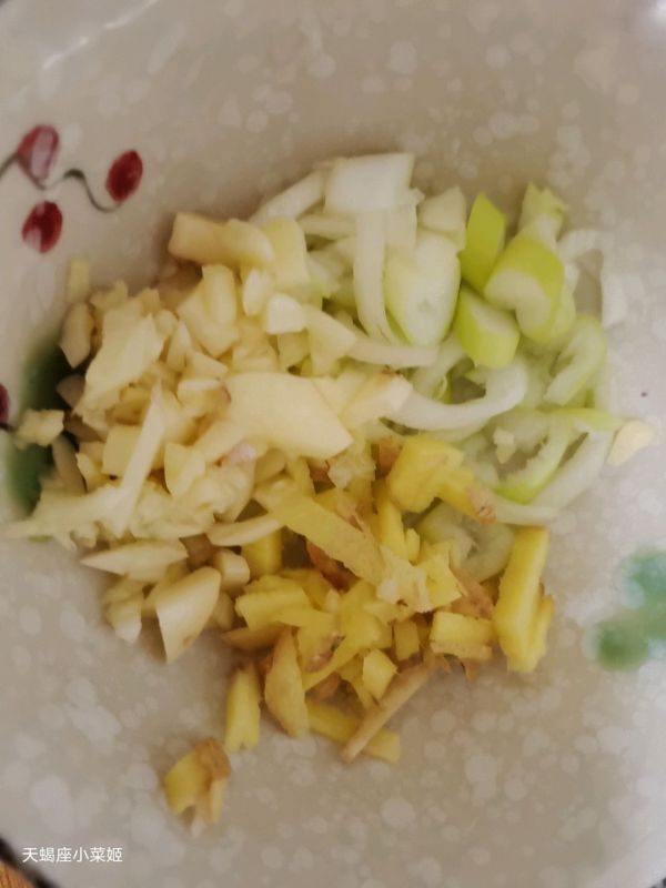 豆豉鲮鱼油麦菜