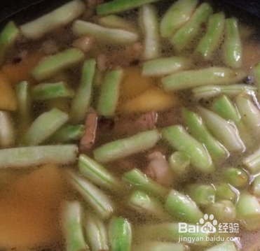 家常猪肉炖芸豆的做法