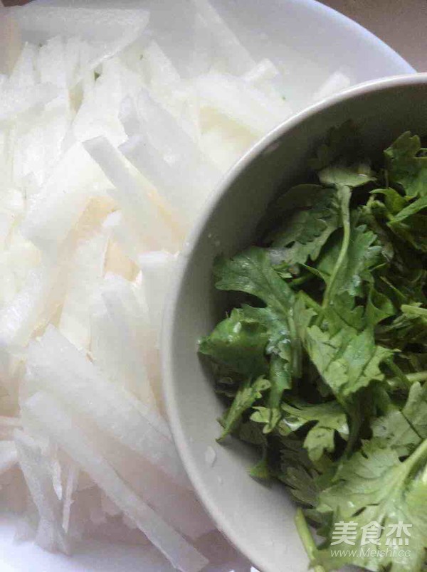 羊肉丸子萝卜汤