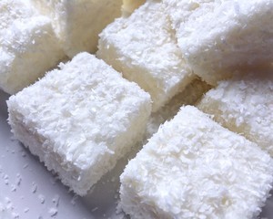 椰蓉牛奶的做法