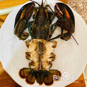 教你制作美味的蒜蓉粉丝蒸龙虾