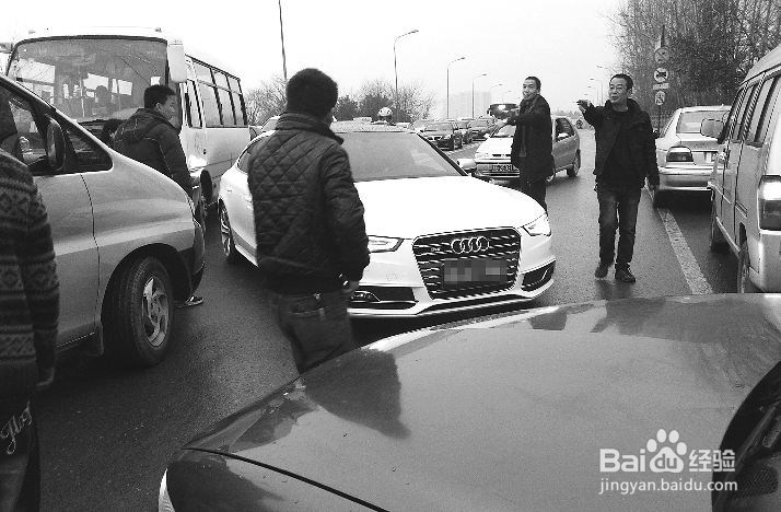 开车发生交通事故怎么办?