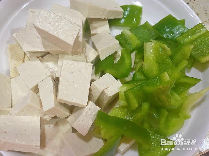 肥肠豆腐的做法