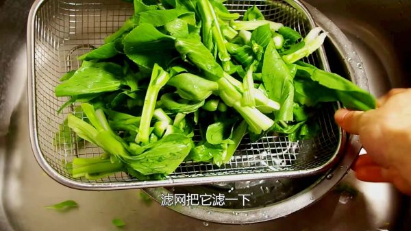 炒菜心翠绿又好吃