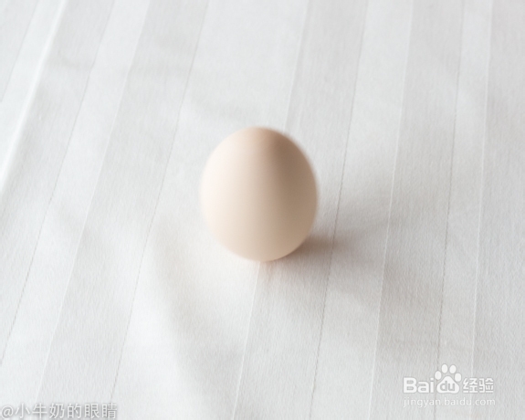 给孩子用鸡蛋做的物理实验：[2]重心试验