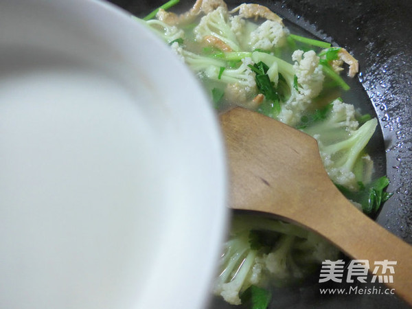 芹菜开洋花菜羹