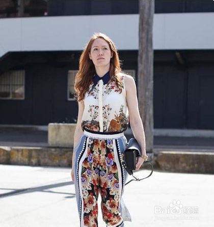 民族风逆袭，8款印花裤初夏显瘦搭