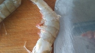 蒜香烤虾的做法