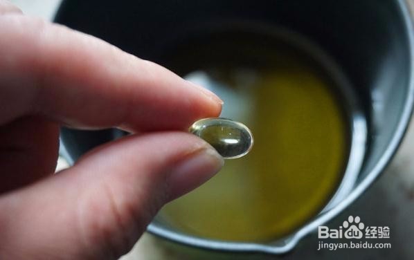 自制橄榄油润唇膏