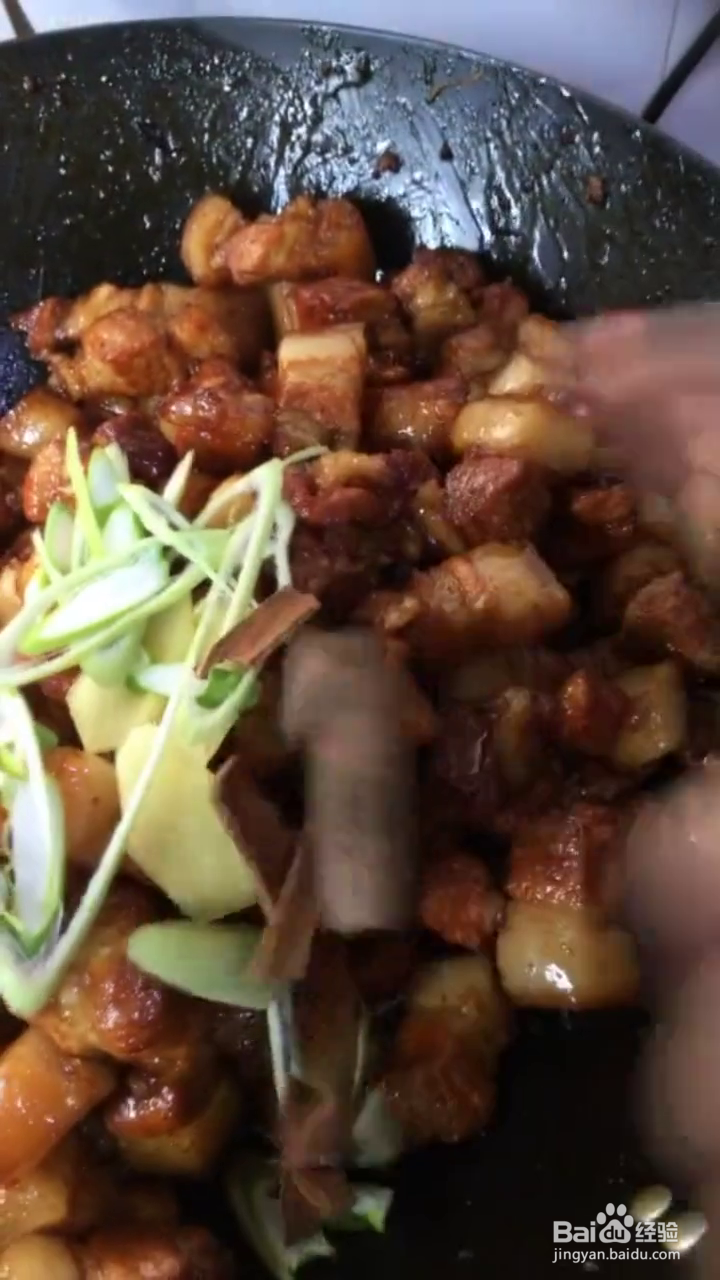 如何制作鹌鹑蛋红烧肉