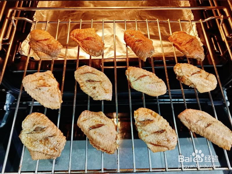 蜜汁烤鸡翅的做法