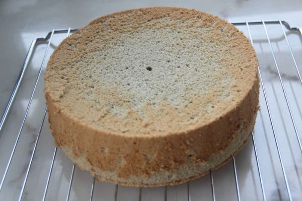 黑芝麻糊戚风蛋糕