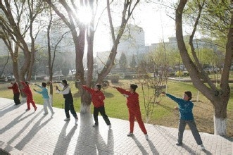 大龄糖尿病人快步走的量多少合适