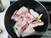 秘制红烧猪蹄的教程