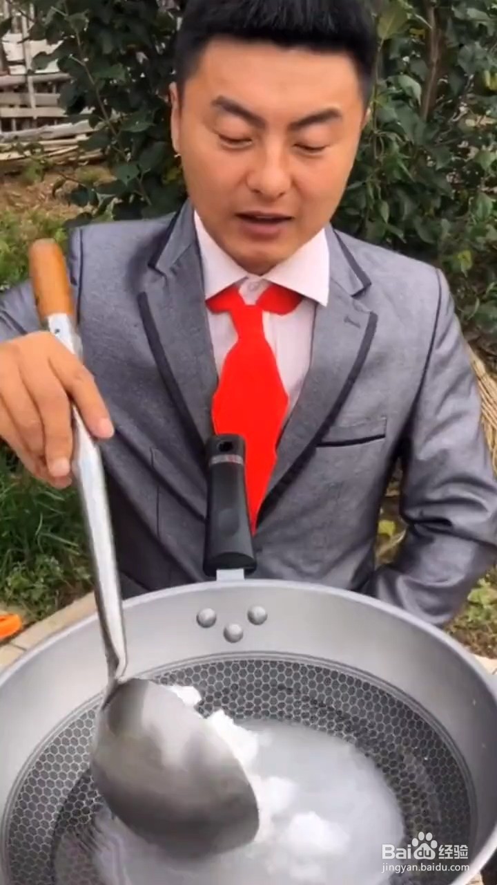 如何自制美味好吃的糖球花生