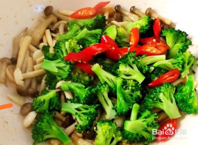 过年饭桌上不可少的清肠又美味的素菜