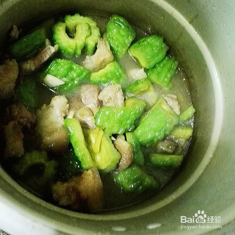 苦瓜烧肉不苦的的简单做法
