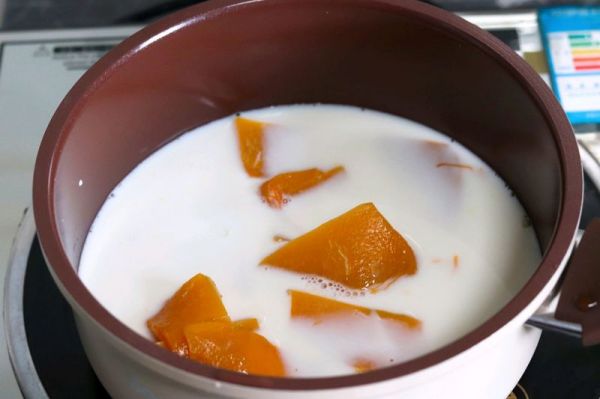 美容牛奶南瓜粥