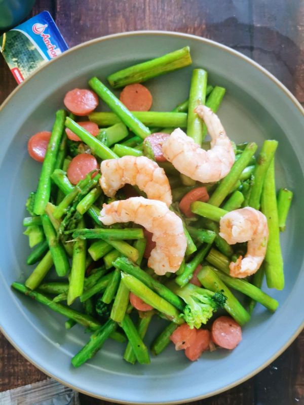 全麦吐司芦笋鲜虾披萨